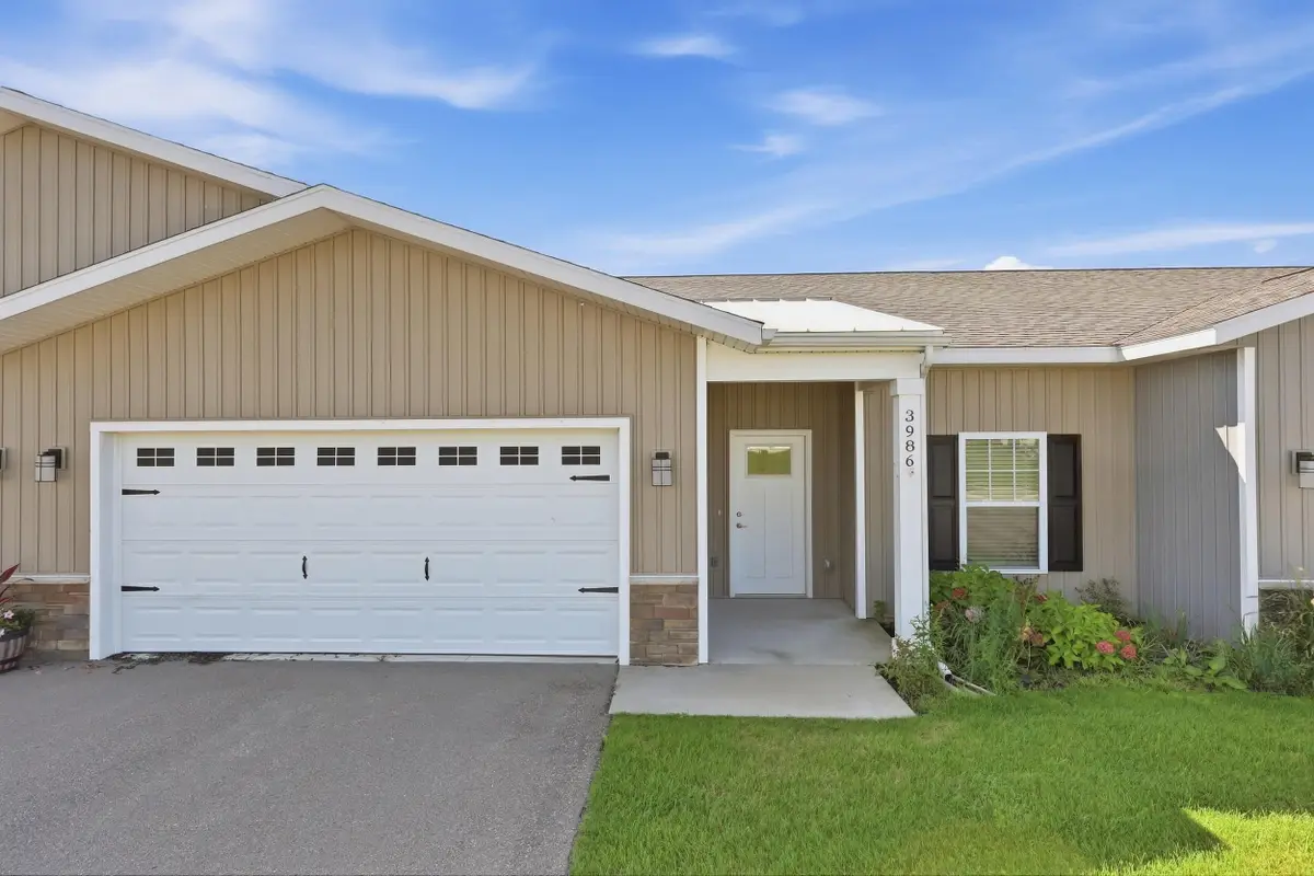 3986 Reserve Drive, Wyoming, MI 49519 - #1