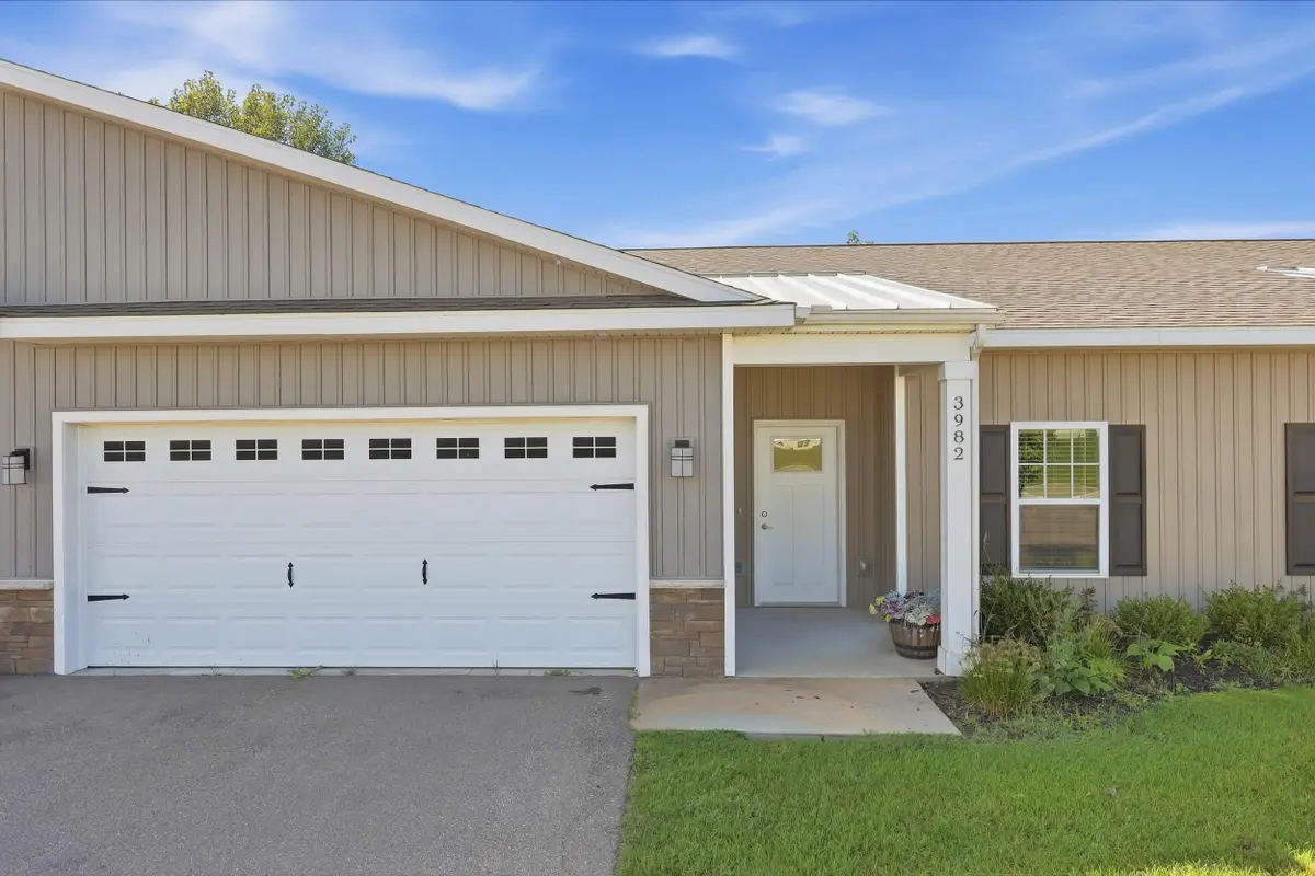 3982 Reserve Drive, Wyoming, MI 49519 - #1