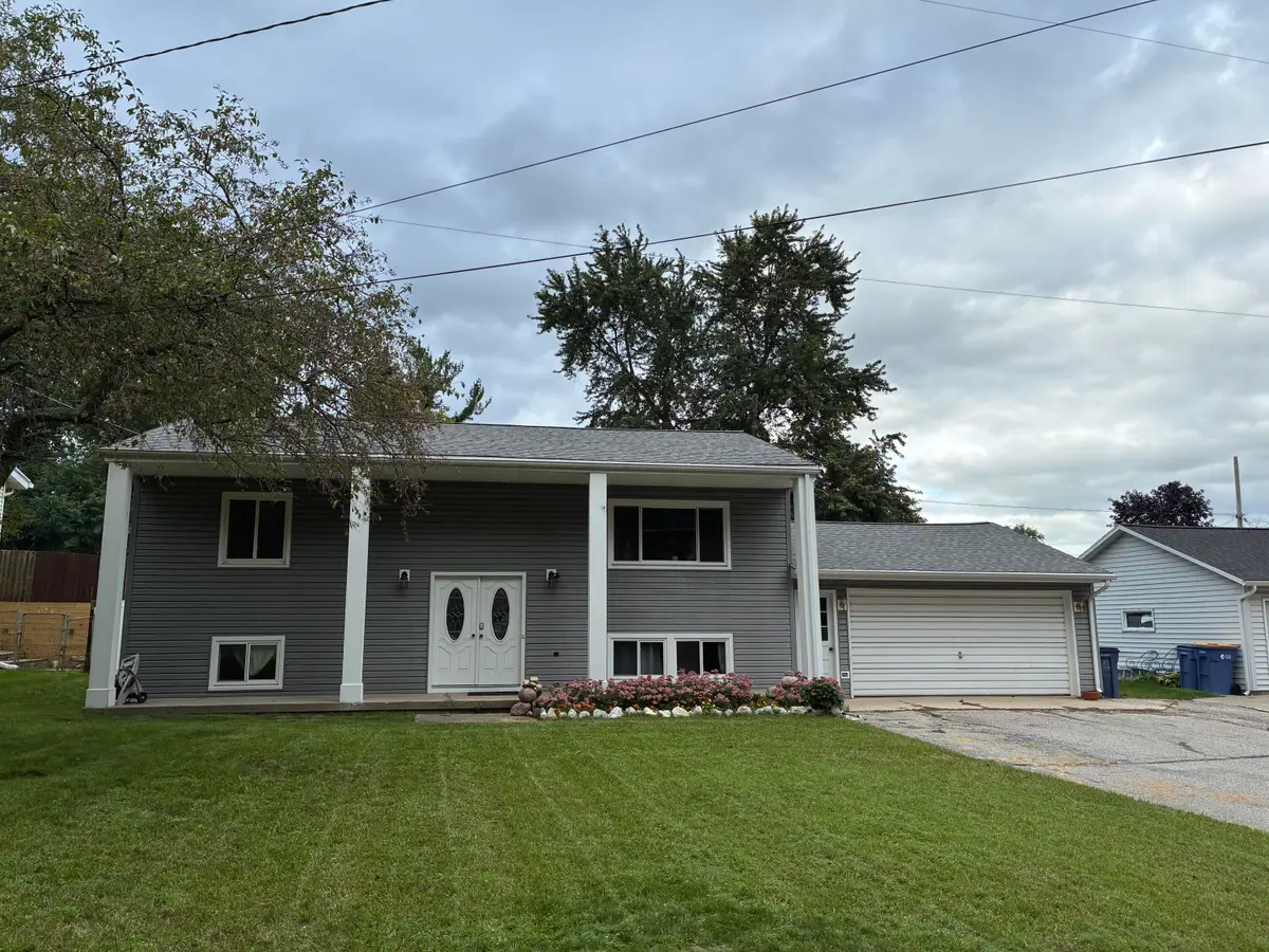 1761 Fulton Street W, Grand Rapids, MI 49504 - #1