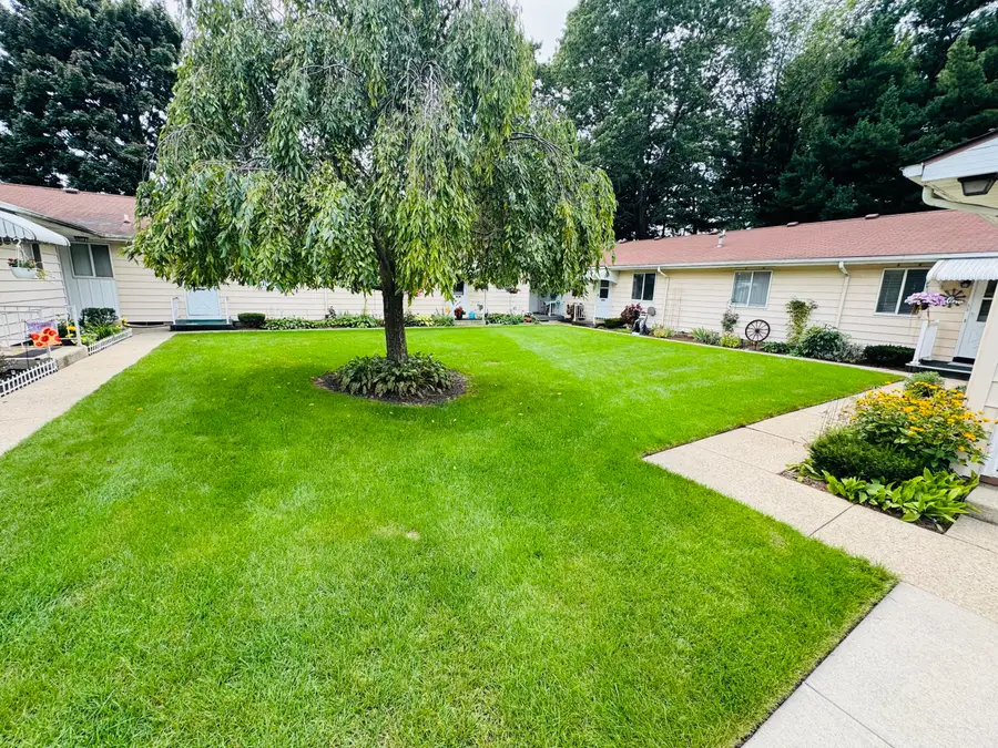 5831 Leisure South Drive Se, Kentwood, MI 49548 - #3