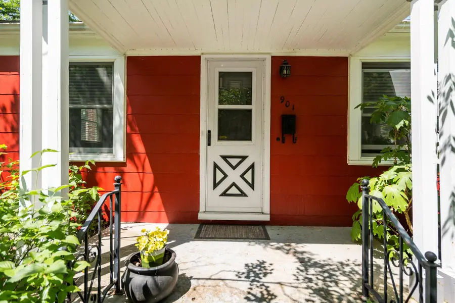 901 Gott Street, Ann Arbor, MI 48103 - #3