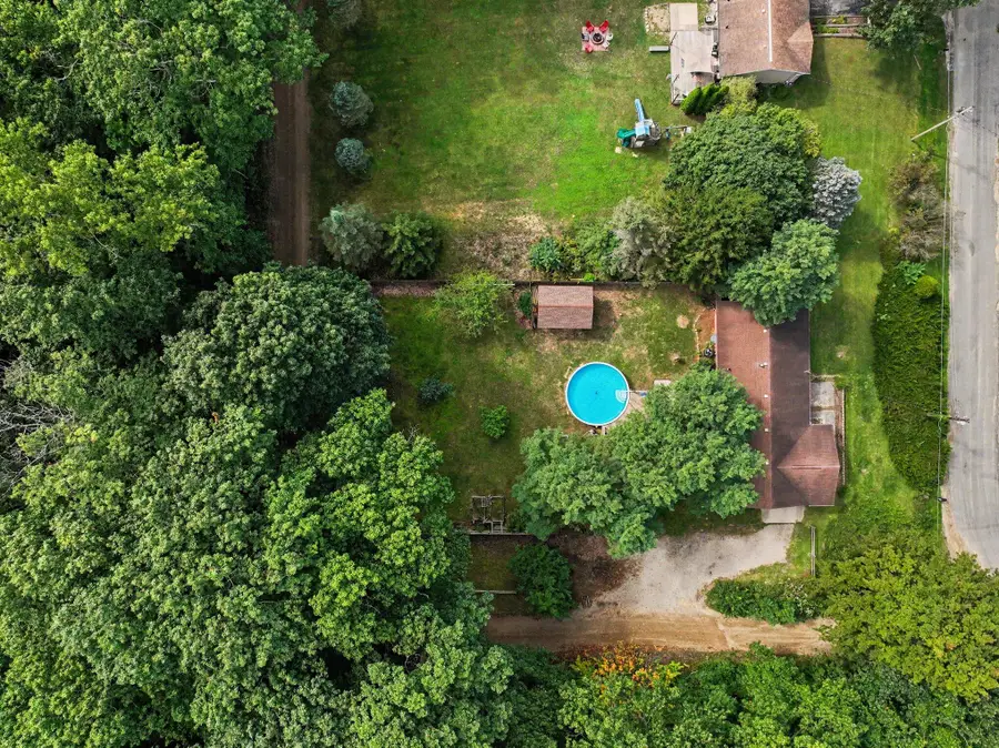 3288 Chestnut Avenue, Coloma, MI 49038 - #3
