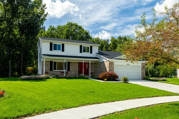 1414 Eastwood Circle, Saline, MI 48176