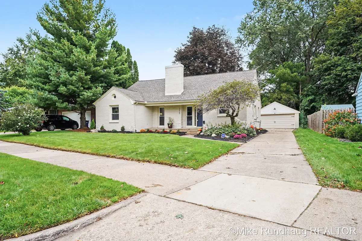 1625 Oswego Street Nw, Grand Rapids, MI 49504 - #1