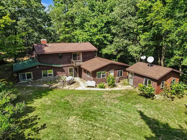 21801 W Cutler Road, Howard City, MI 49329