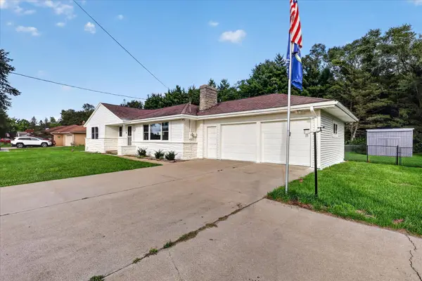6896 N Riverview Drive, Kalamazoo, MI 49004