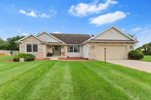 69390 Sundance Drive, Edwardsburg, MI 49112