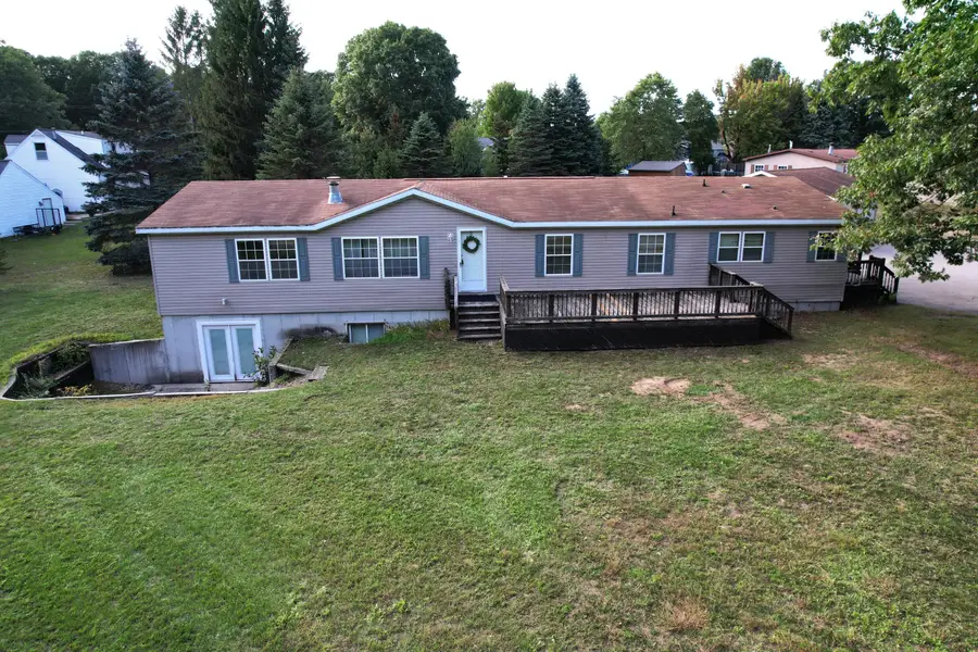 1852 N Lincoln Road, Ludington, MI 49431 - #2