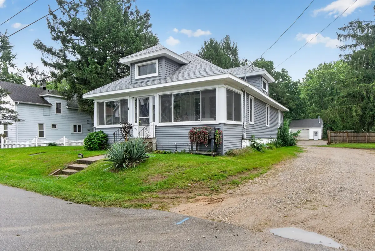 223 Pierce Avenue, Jackson, MI 49203 - #1