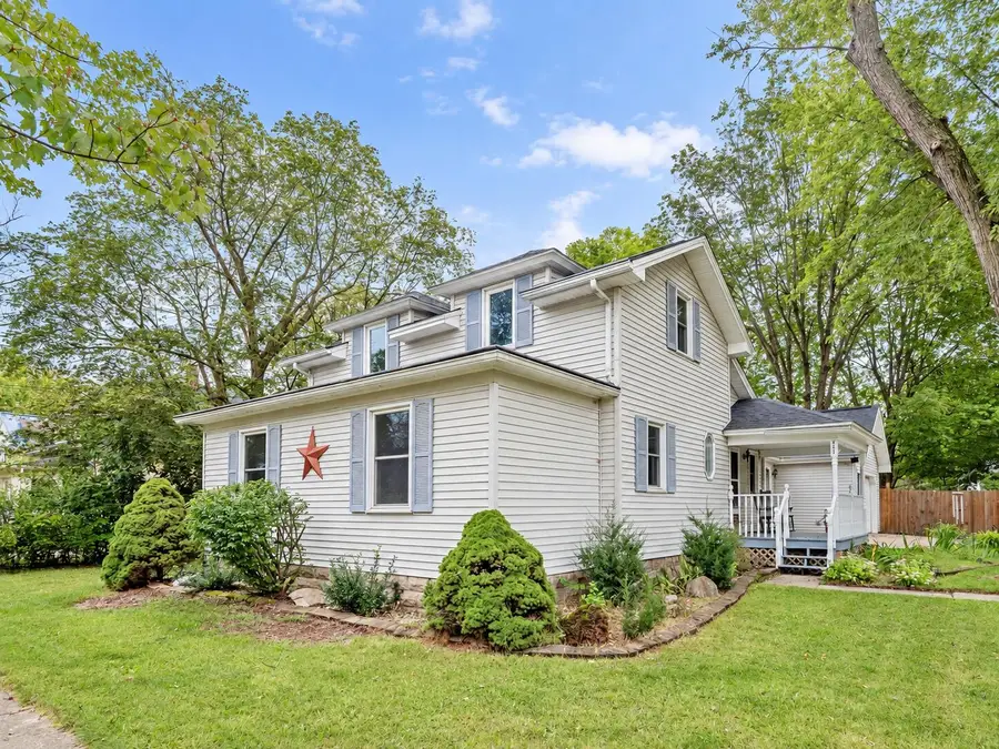 237 S Railroad Street, Lawton, MI 49065 - #2