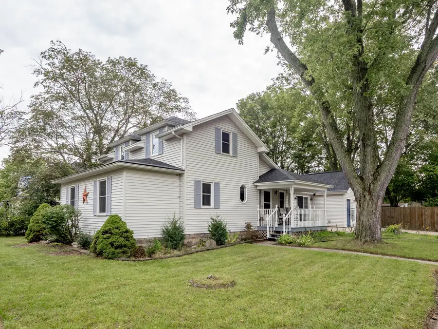 237 S Railroad Street, Lawton, MI 49065 - #3