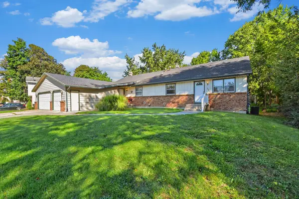 4860 Stauffer Avenue Se, Kentwood, MI 49508