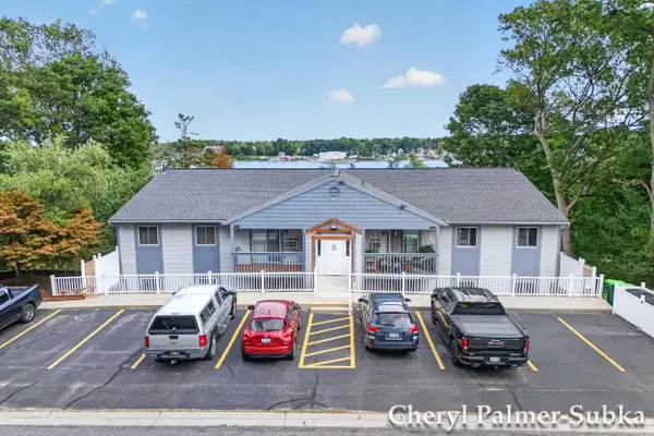 8166 Old Channel Trail #5, Montague, MI 49437