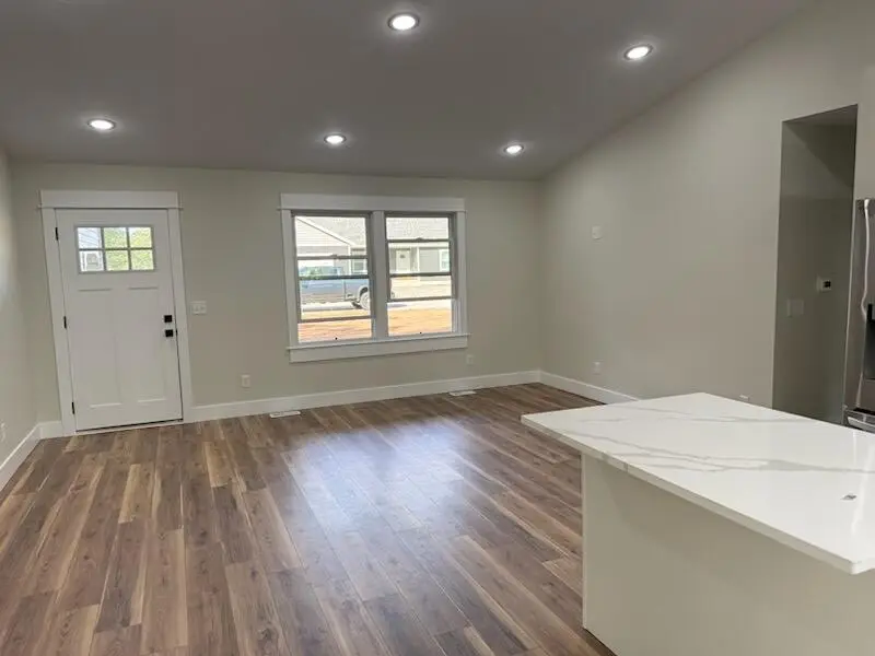 77 N Michigan Street, Muskegon, MI 49442 - #2