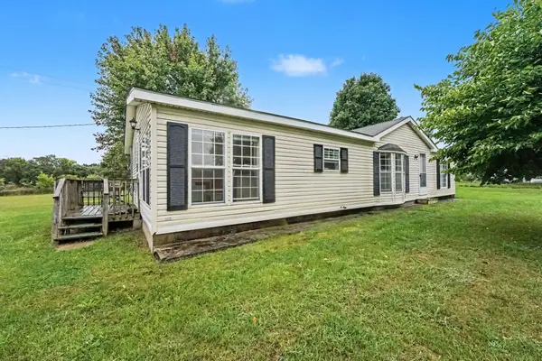 100 19 Mile Road Ne, Cedar Springs, MI 49319