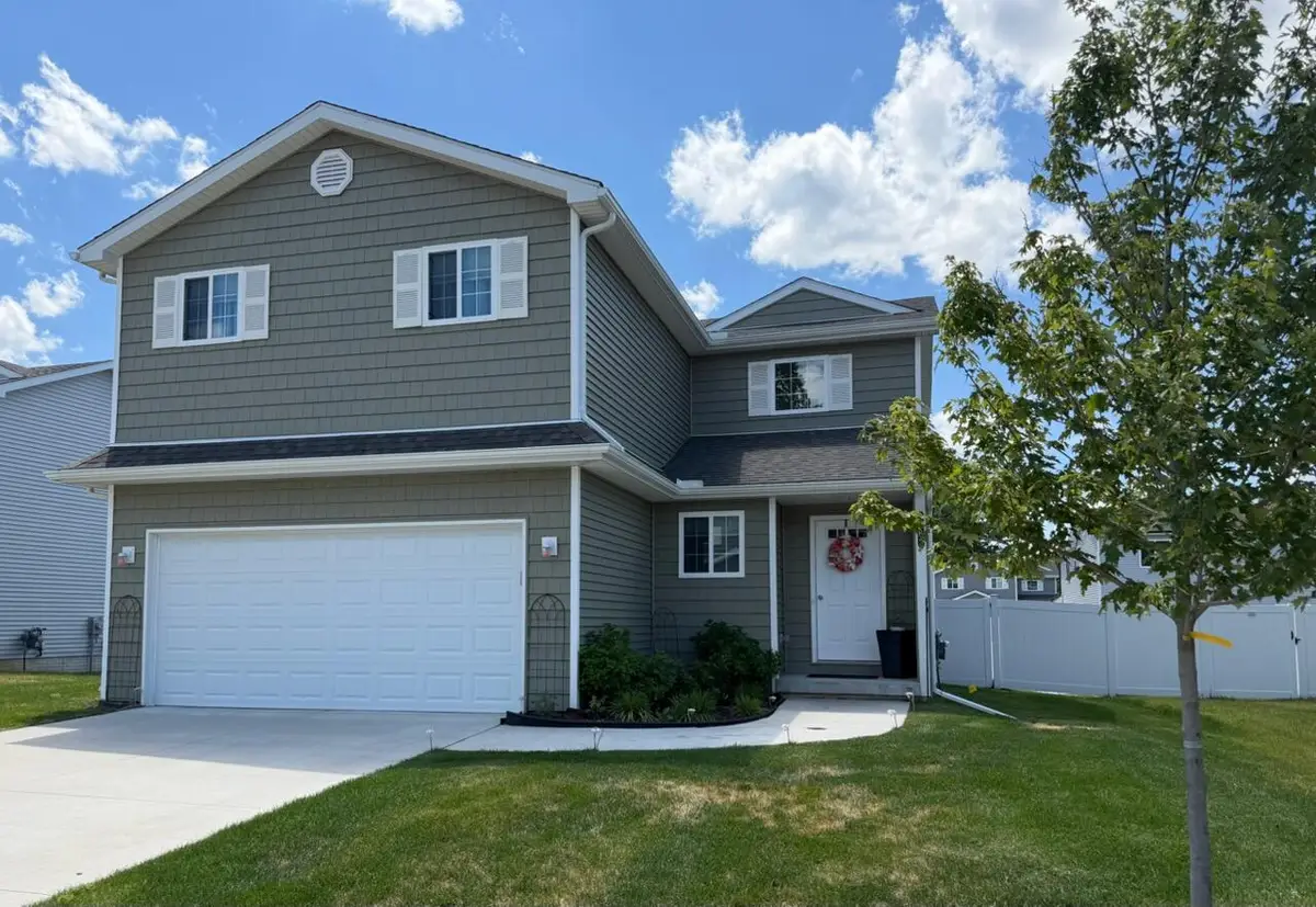 3963 Lotus Landing Circle, Waterford, MI 48329 - #1