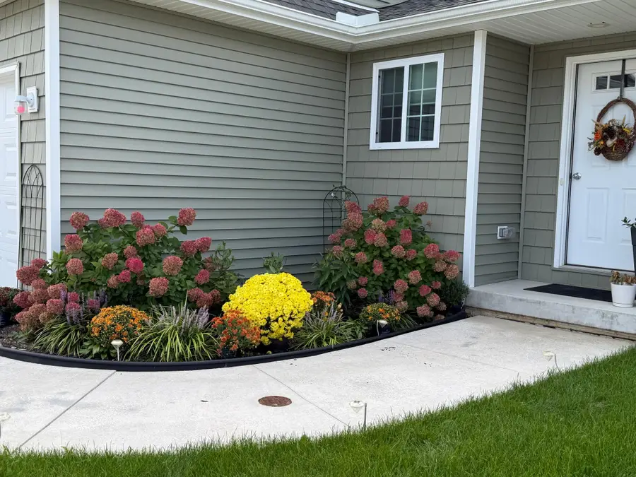 3963 Lotus Landing Circle, Waterford, MI 48329 - #2