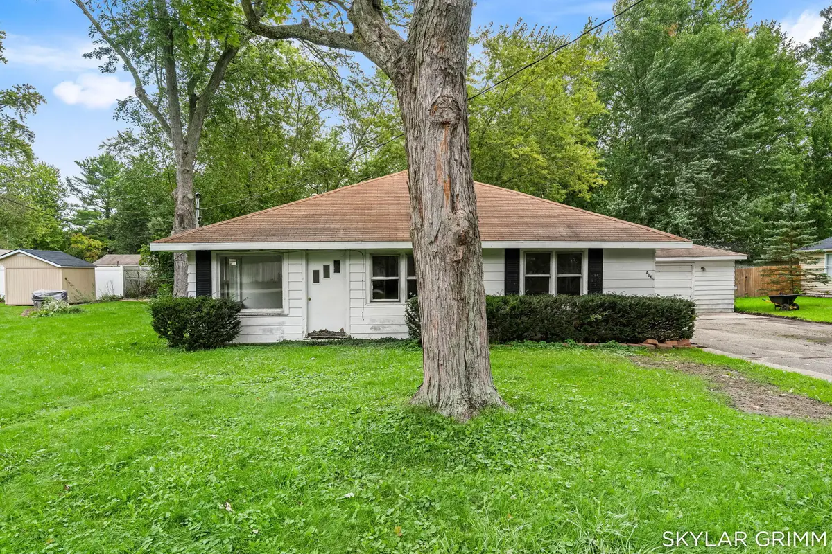 404 Park Street, Coopersville, MI 49404 - #1