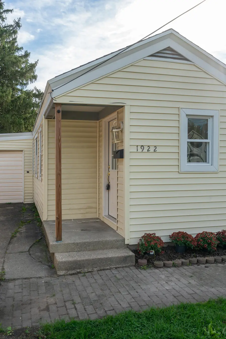 1922 Delwood Avenue Sw, Wyoming, MI 49509 - #3