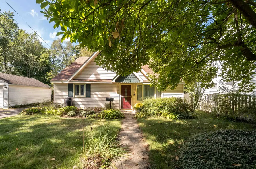 817 Hemphill Street, Ypsilanti, MI 48198 - #2