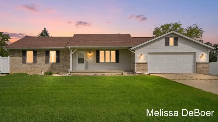 4359 Hickory View Court, Wayland, MI 49348 - #2