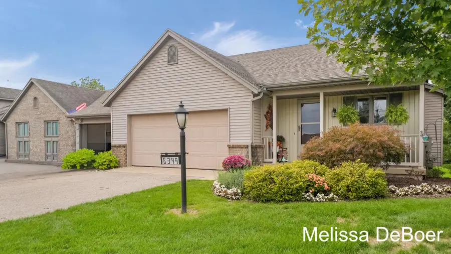 6349 Eastridge Court, Hudsonville, MI 49426 - #2