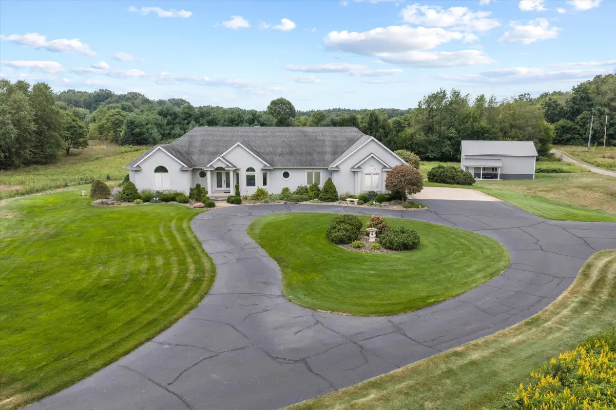 69618 Beebe Road, Niles, MI 49120 - #1