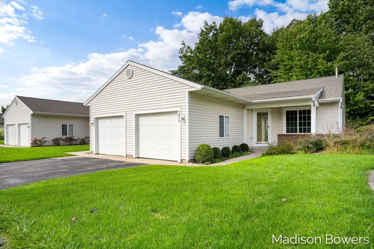 7079 W Cannon Place Drive Ne, Rockford, MI 49341 - #1