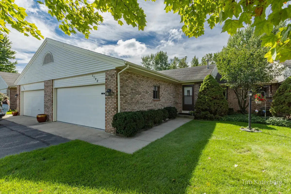 1148 Amberwood W Drive Sw, Byron Center, MI 49315 - #1