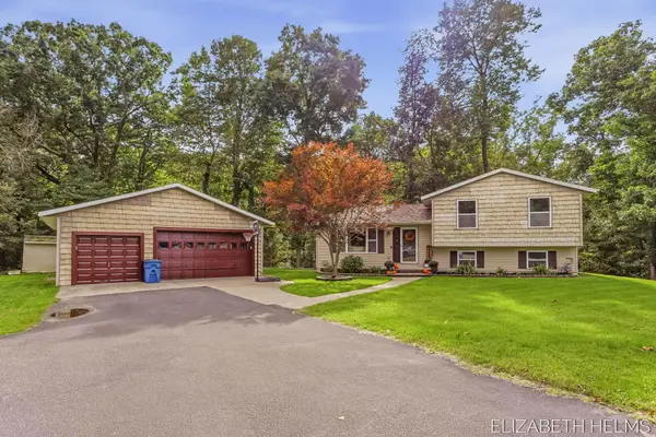 104 Glenn Street, Allegan, MI 49010