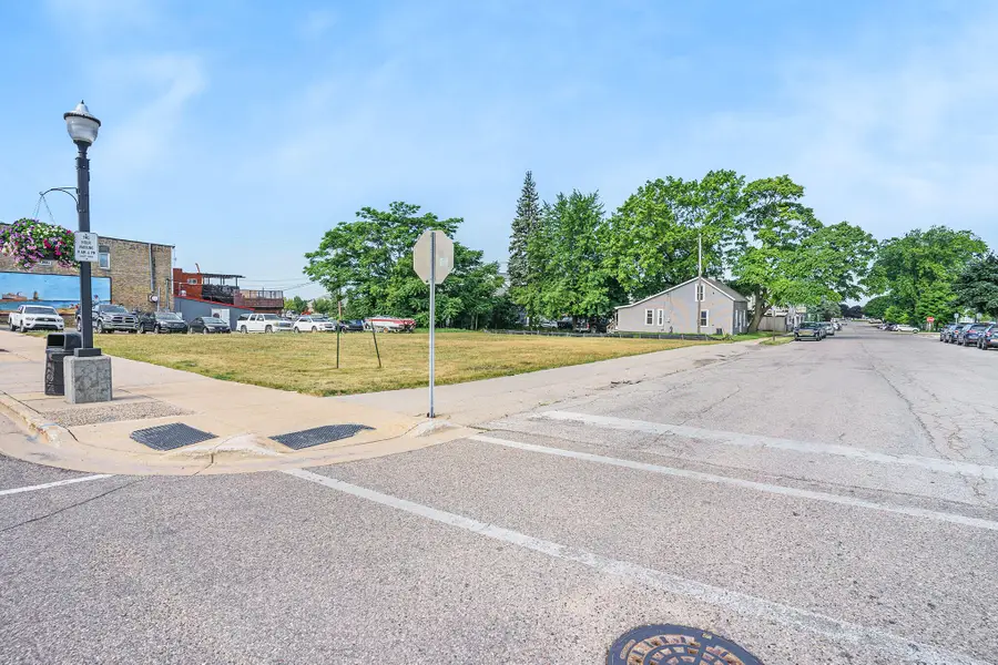 302 S James Street, Ludington, MI 49431 - #2
