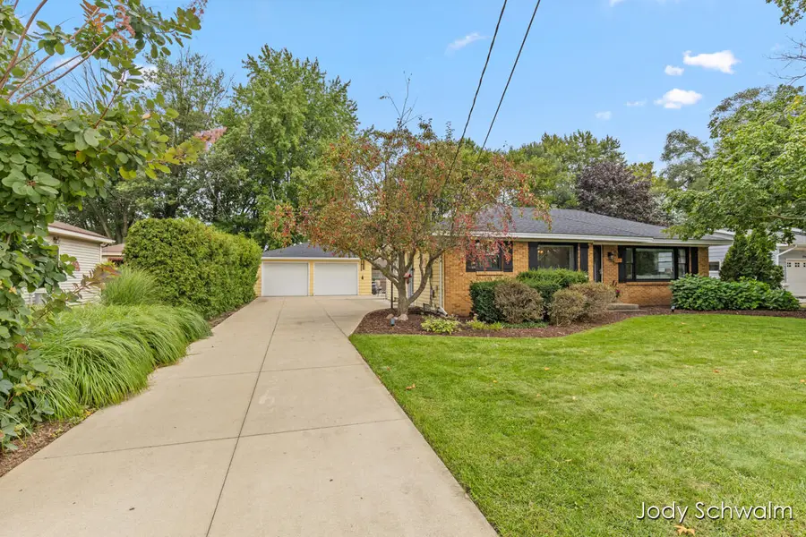 3973 41st Street Sw, Grandville, MI 49418 - #3