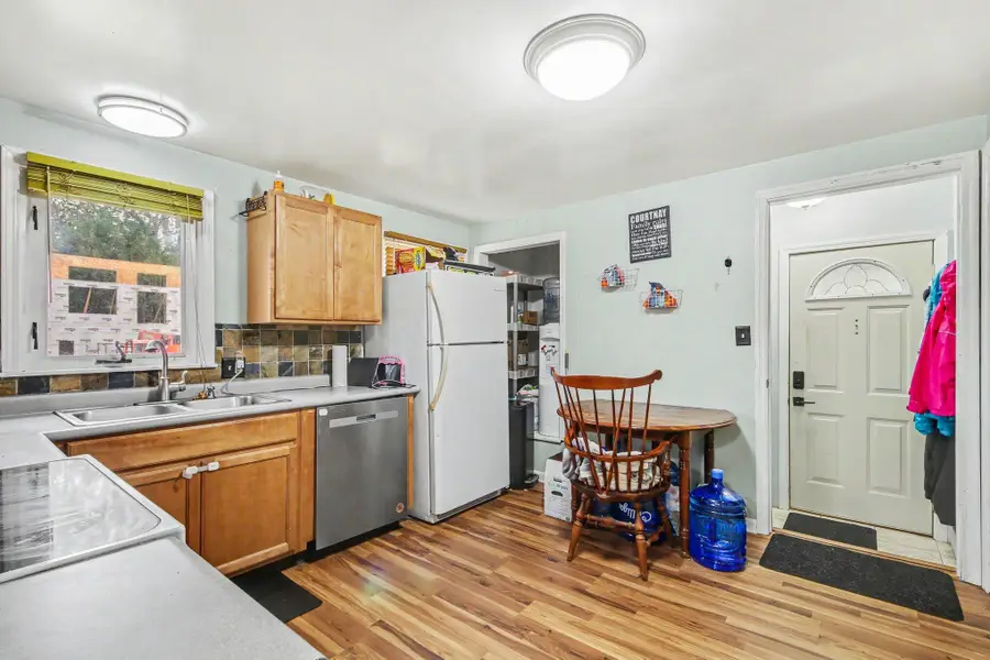 3352 Wilson Avenue Sw, Grandville, MI 49418 - #3