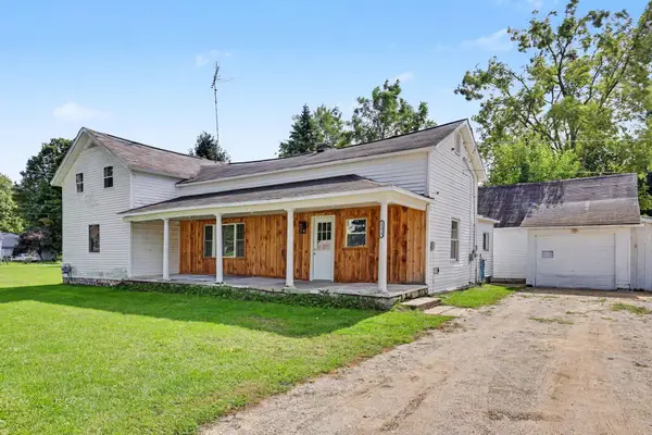 15917 Grant Street, Coral, MI 49322