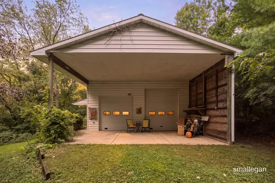 610 W Ellis Avenue, Belding, MI 48809 - #2