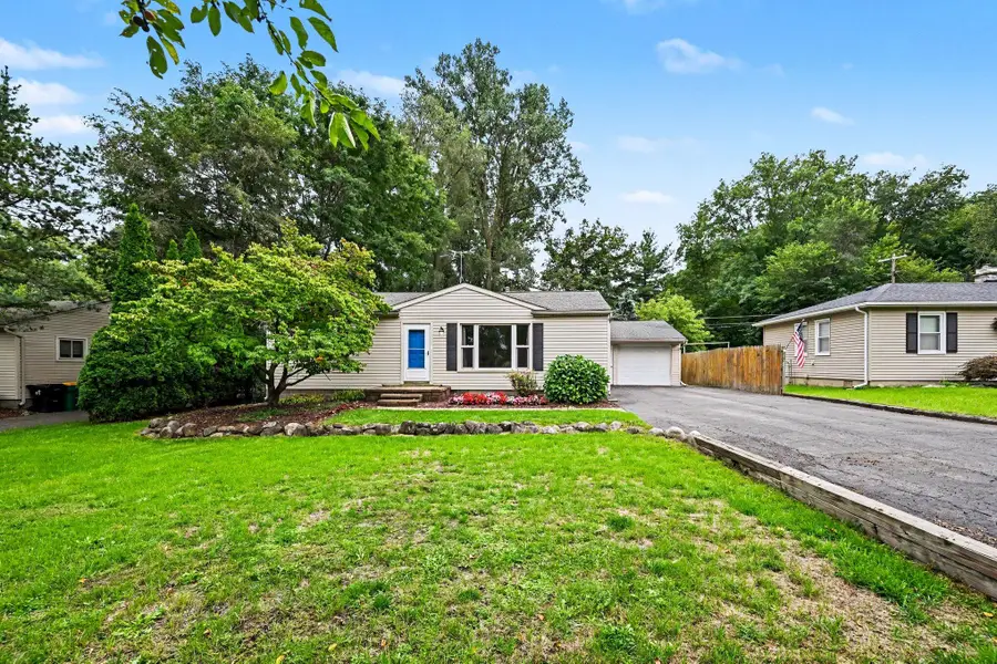34895 Bridgeman Street, Farmington Hills, MI 48335 - #2