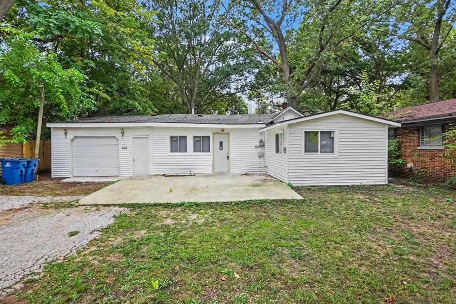 111 Rotterdam Avenue, Muskegon Heights, MI 49444 - #3