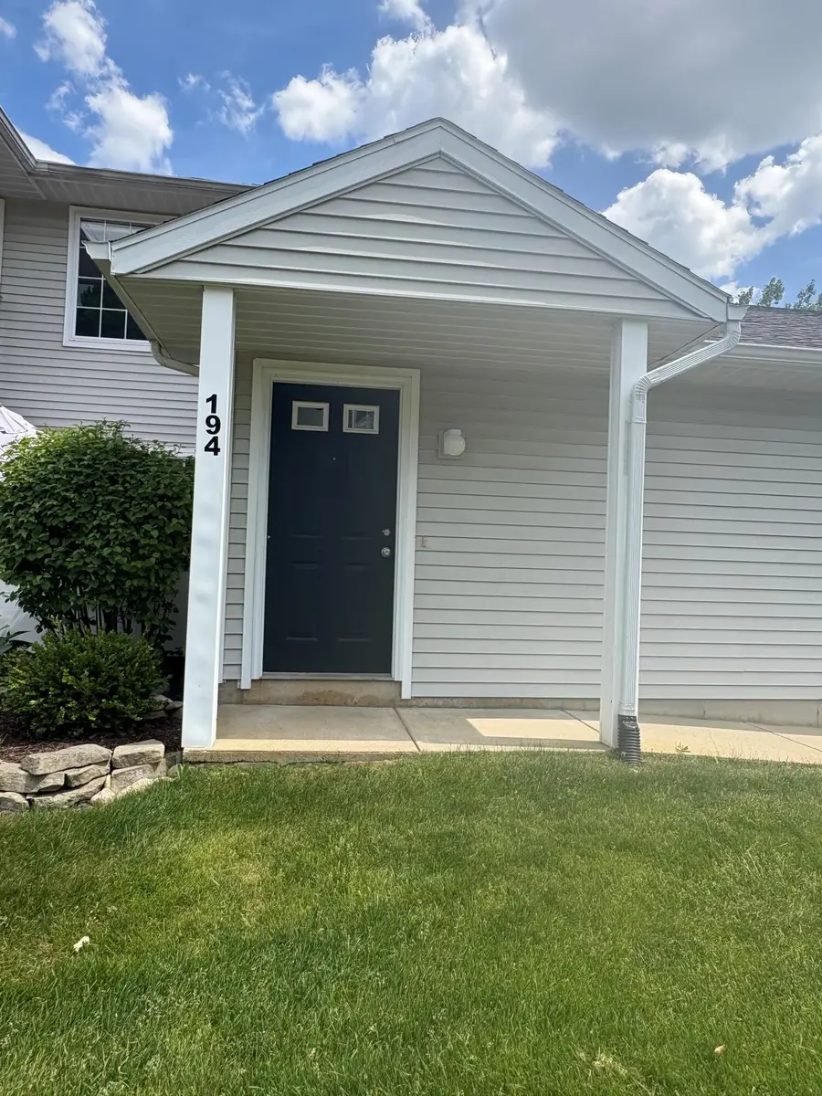 194 Hunters Lane Ne #37, Rockford, MI 49341 - #2