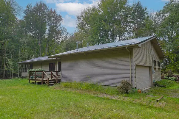 1038 E Freeland Road, Merrill, MI 48637