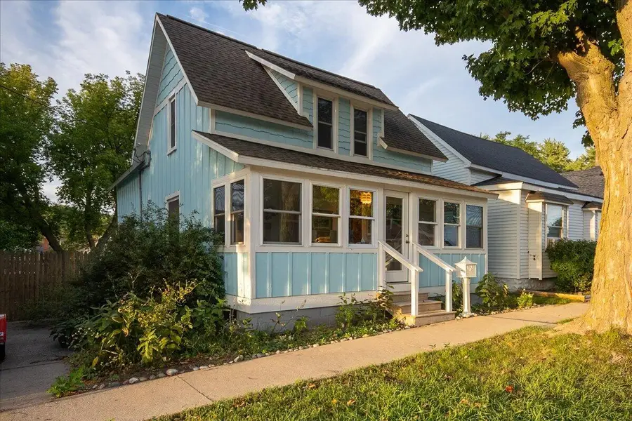 164 Monroe Street, Manistee, MI 49660 - #2