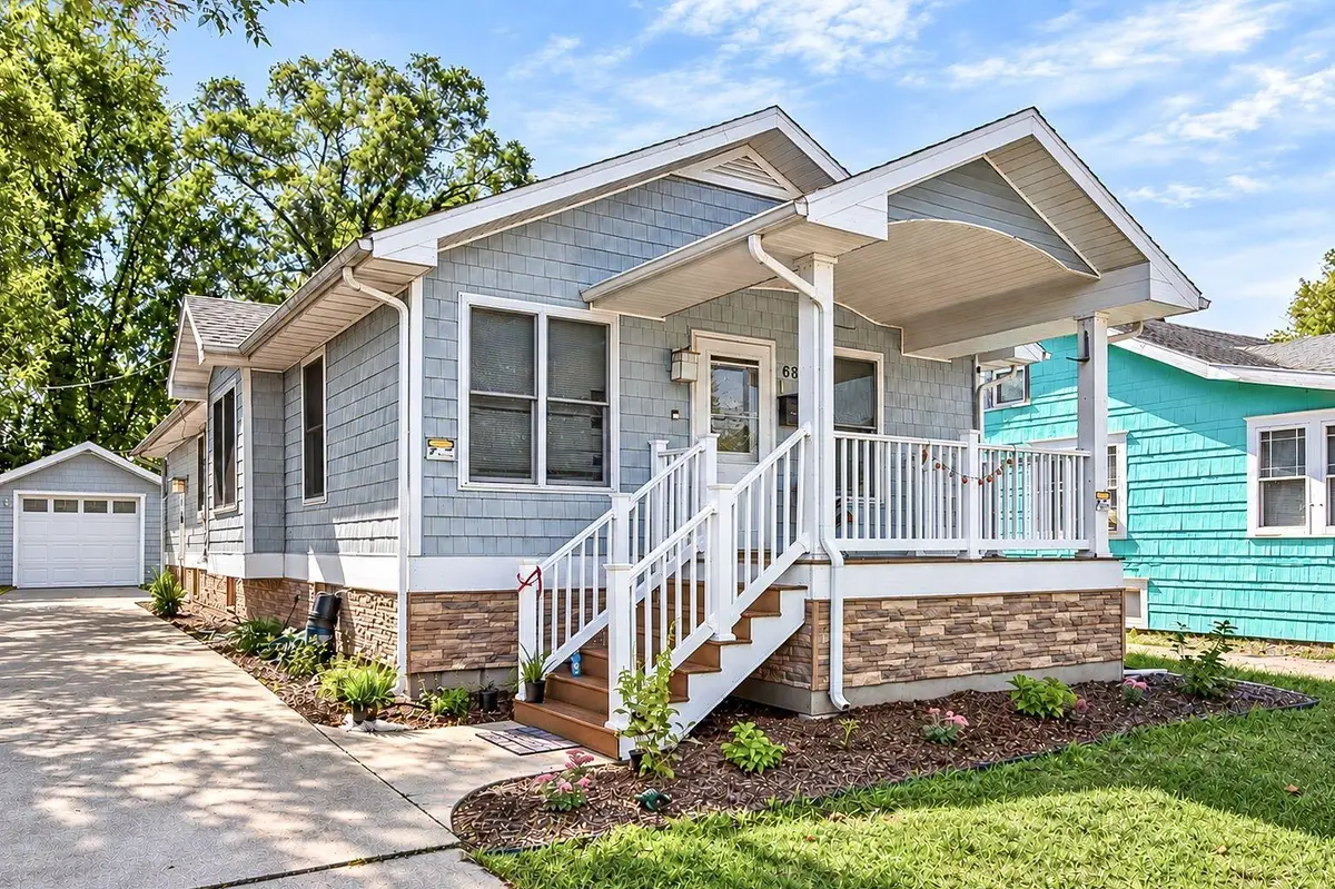 680 E Empire Avenue, Benton Harbor, MI 49022 - #1