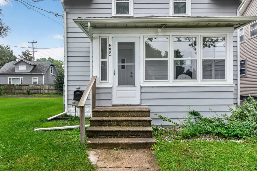 555 N Pleasant Street, Jackson, MI 49202 - #3