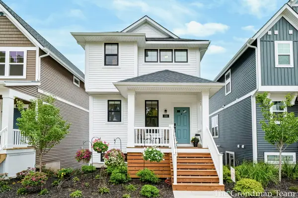 818 S Lake Street, Whitehall, MI 49461