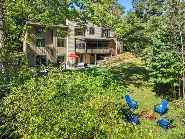 15741 Auld Way, Union Pier, MI 49129