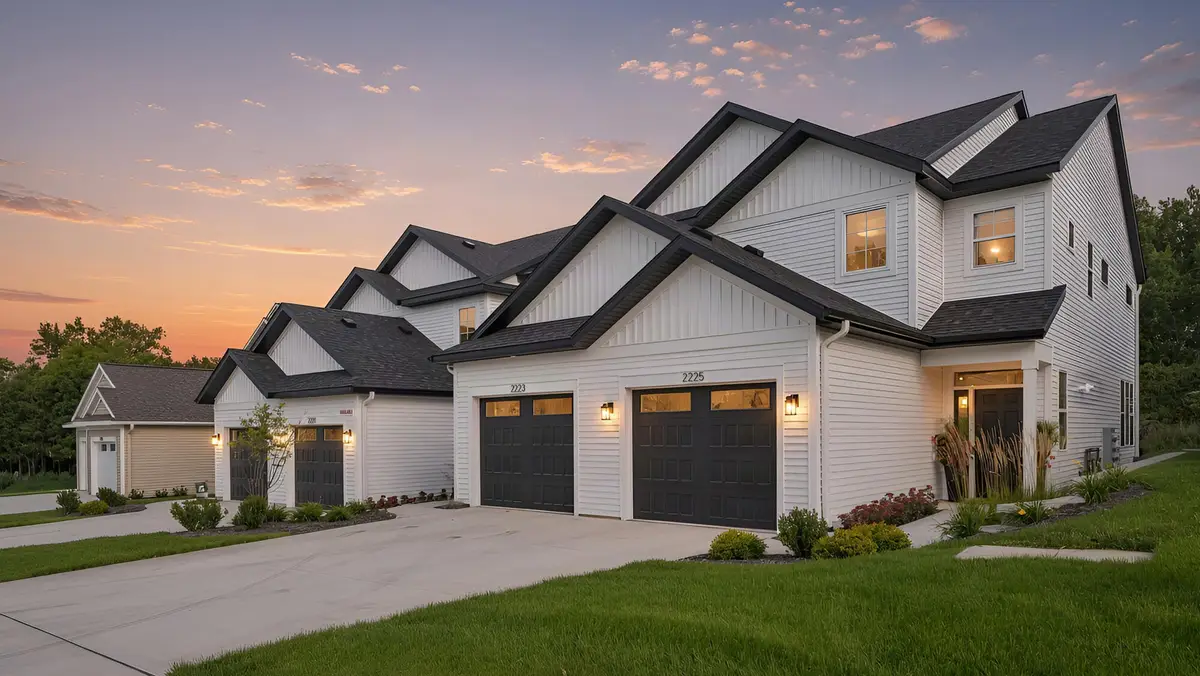 2225 Watertown Way Ne, Grand Rapids, MI 49505 - #1