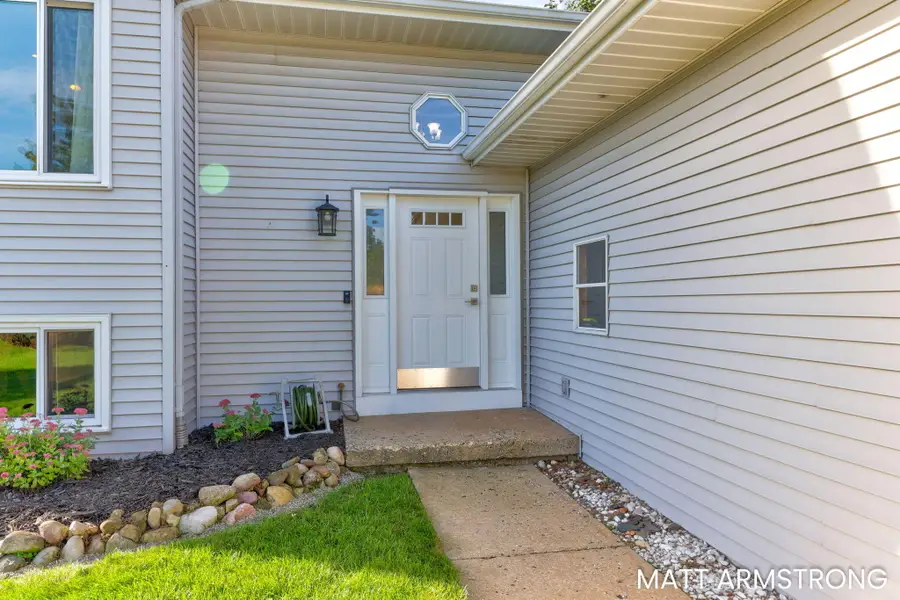 3064 Beckie Drive Sw, Wyoming, MI 49418 - #3
