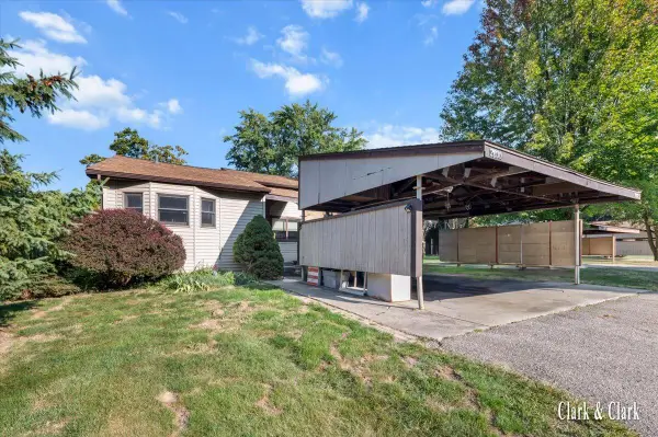2630 Chatham Woods Drive Se, Grand Rapids, MI 49546