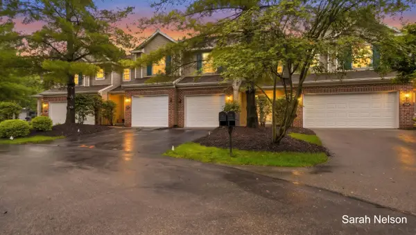 5933 E Lyn Haven Drive Se, Kentwood, MI 49512