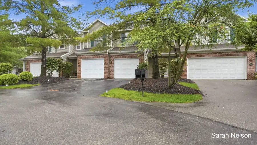 5933 E Lyn Haven Drive Se, Kentwood, MI 49512 - #2