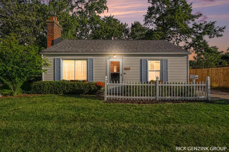 297 W 30th Street, Holland, MI 49423 - #2